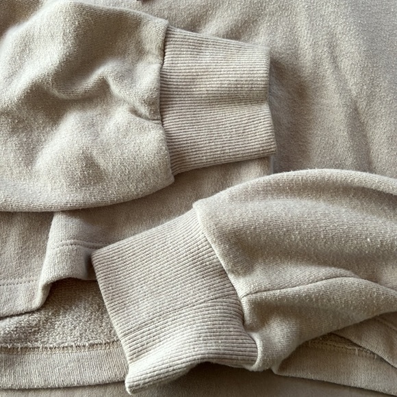 Cropped pale pink VS sweater - Picture 4 of 4